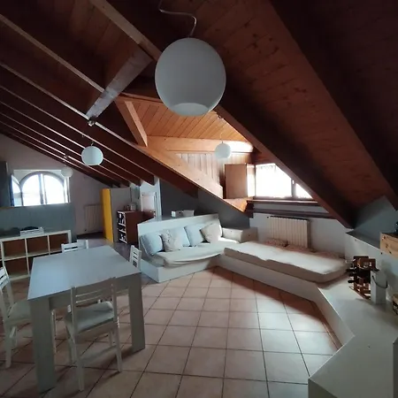 Apartment Lo *